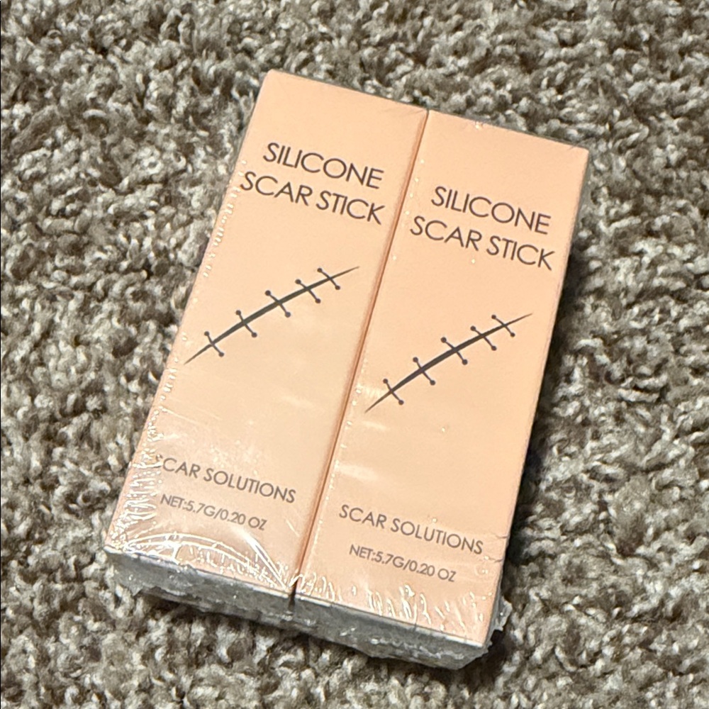 NWOT Set of 2 Moisturizing Silicone Scar Sticks from Scar Solutions